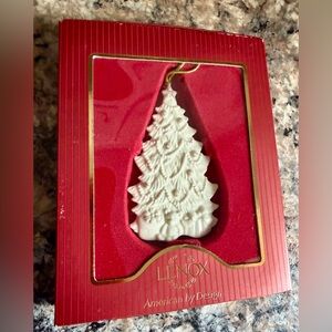 Lenox 2011 Cream Christmas Tree Ornament with presents